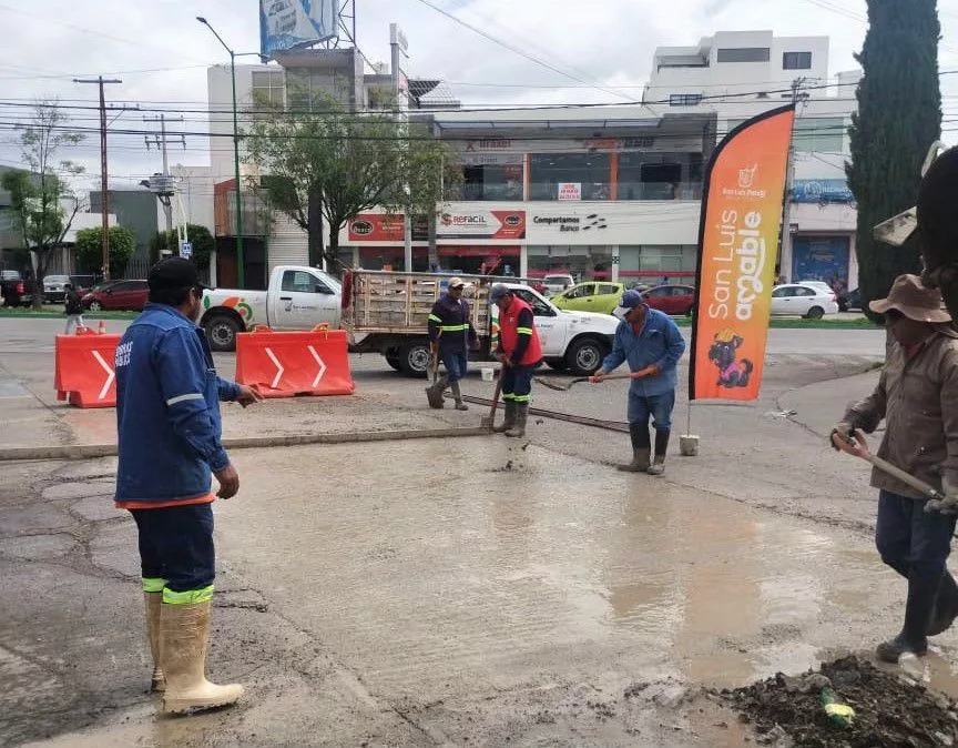 Gobierno de la Capital refuerza trabajos de bacheo por fuertes lluvias ...