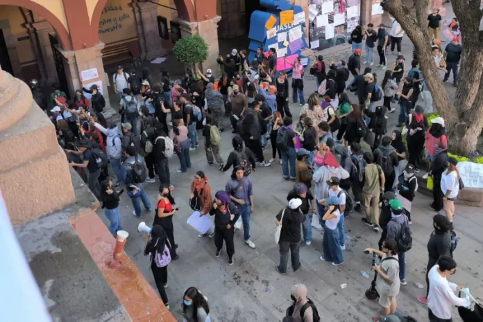 manifestaciones-estudiantiles-UASLP